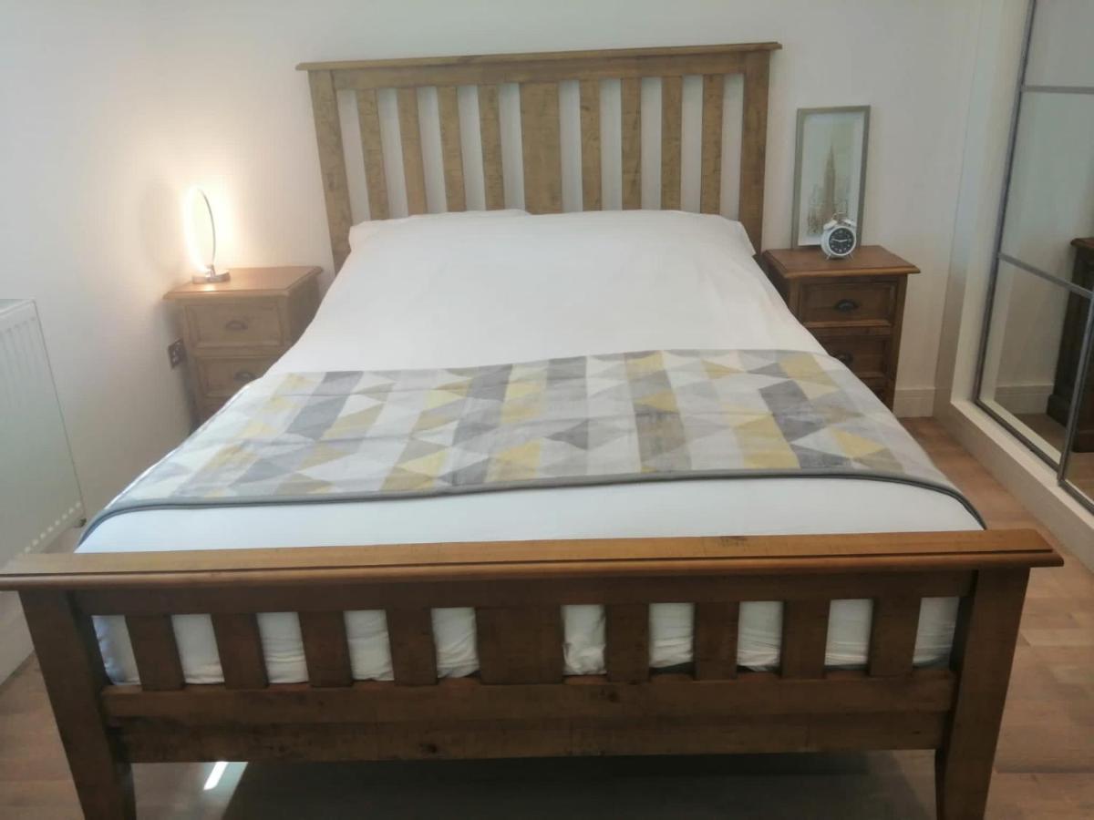 Apartment No 8 - Stay In Style In The Heart Of The Cathedral City. Truro Ngoại thất bức ảnh